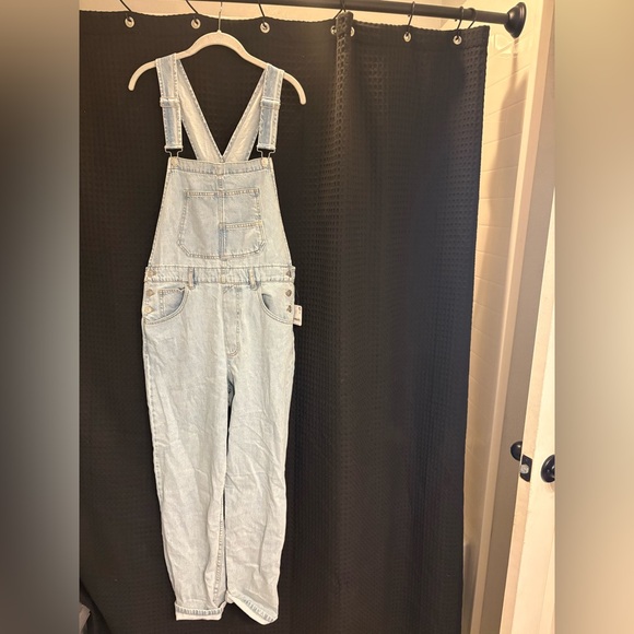 Free People We The Free Ziggy Denim Overalls Medium Blue Moon NWT - Picture 4 of 8